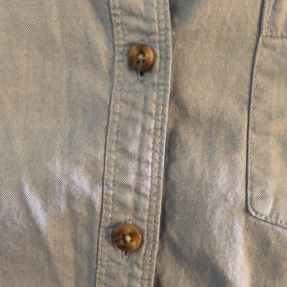 Light blue button down - Picture 4 of 4